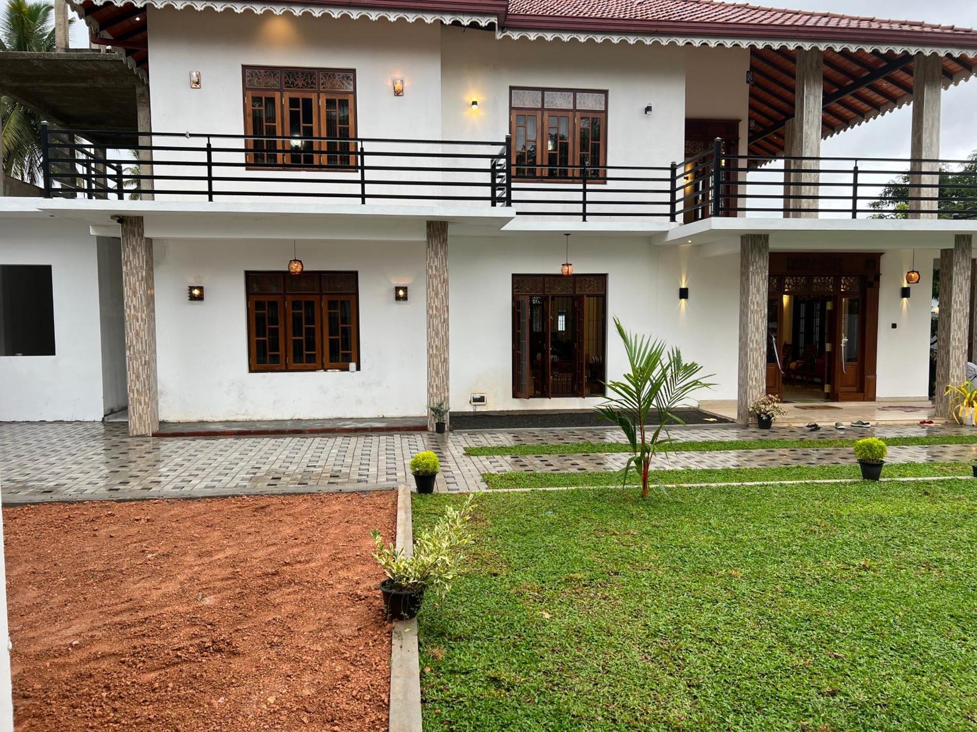Ahasna Airport Villa Negombo Esterno foto