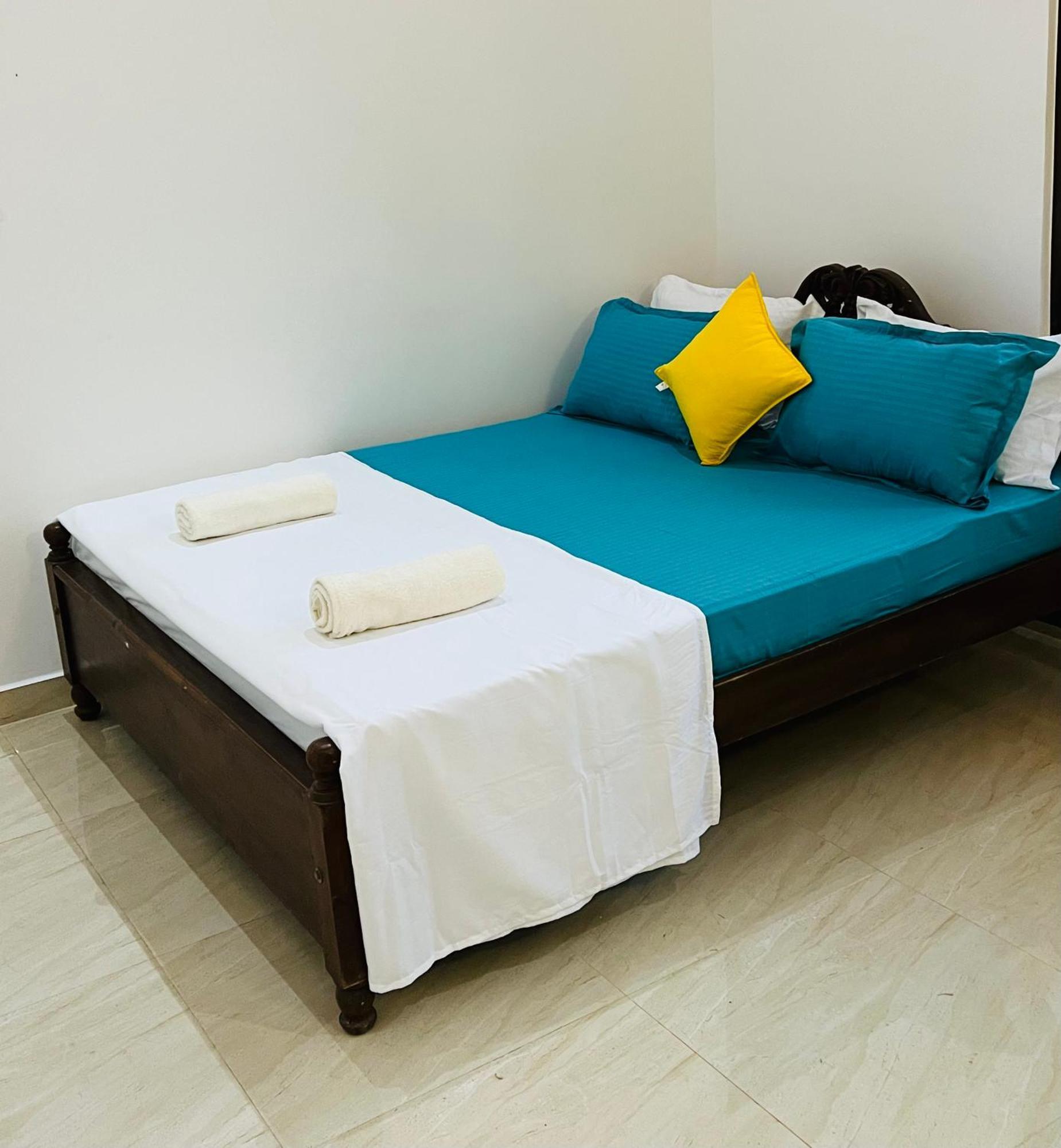 Ahasna Airport Villa Negombo Esterno foto