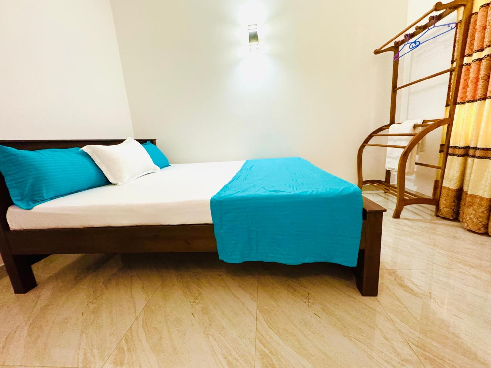 Ahasna Airport Villa Negombo Esterno foto